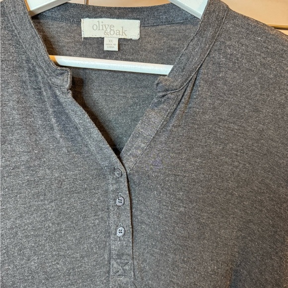 Olive & Oak top - Picture 2 of 4
